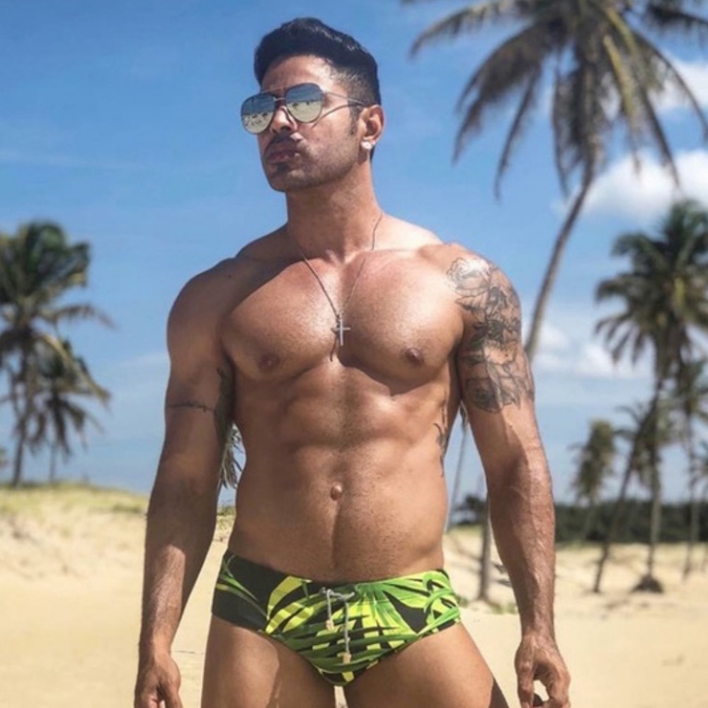 Taddle tropical print Men's Green Swim Trunks M - Picture 6 of 14